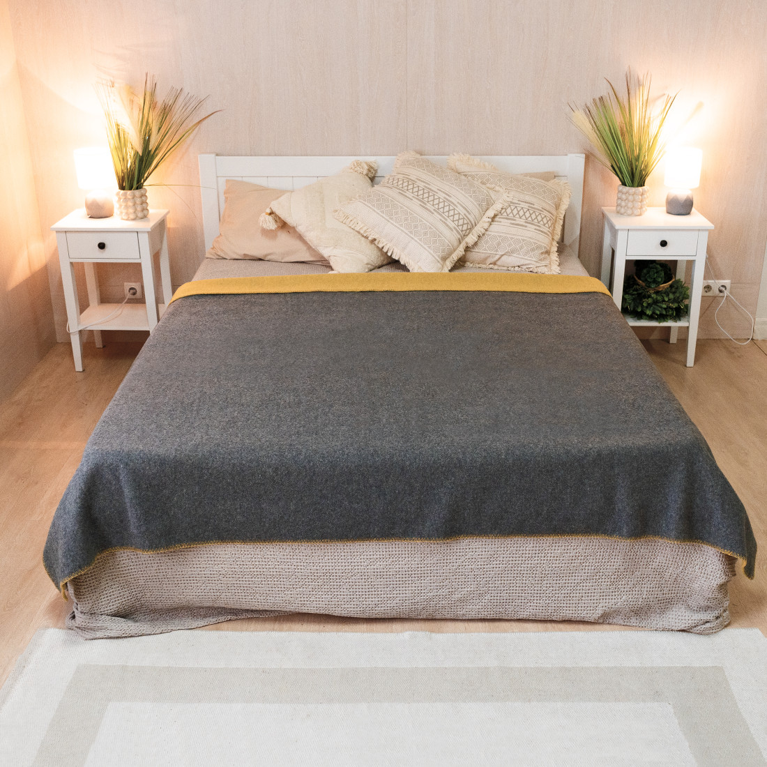 80% Merino Wool Blanket · 7