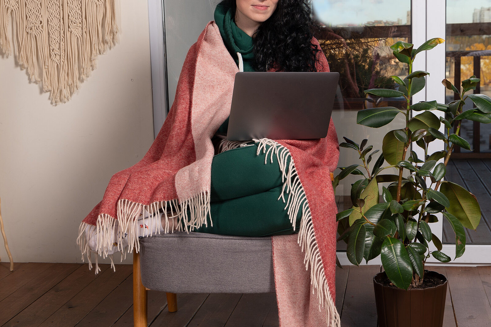 Is merino wool itchy? How to soften a scratchy wool blanket
