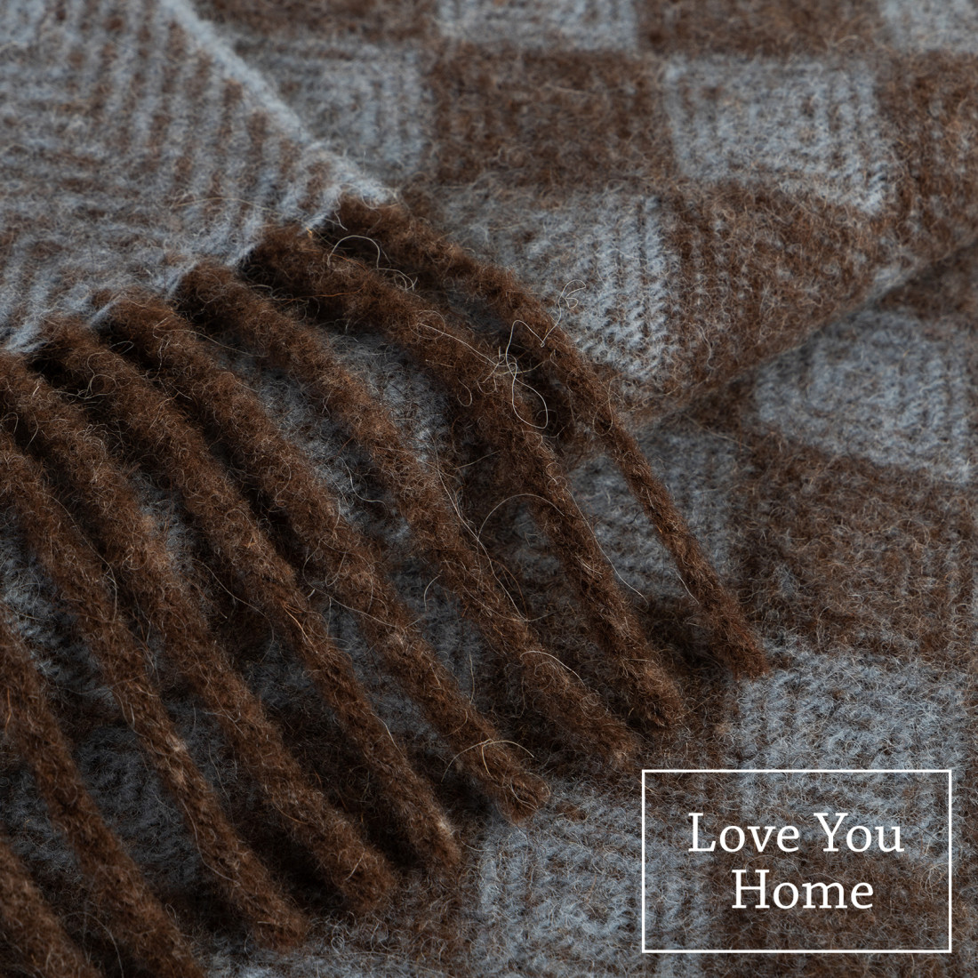 Virgin Wool Blanket Diamond Pattern · 2